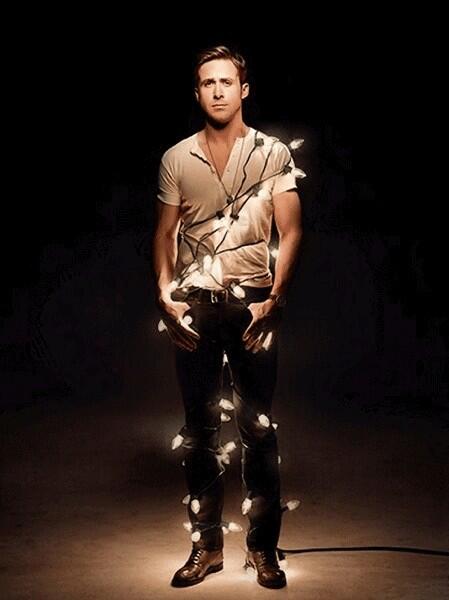 Zeus__DDO's tweet photo. Quien no tenga árbol para Navidad pues estoy disponible! http://t.co/g5X73Ck0a6