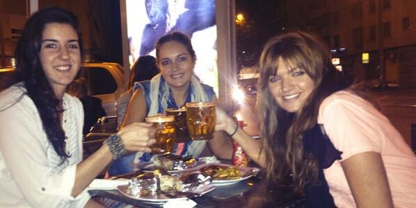 mary_acv's tweet photo. Gaudin dels xicotets plaers de la vida...@caleromat @EliBeren #amigokebab http://t.co/v9Ccyg9jQm