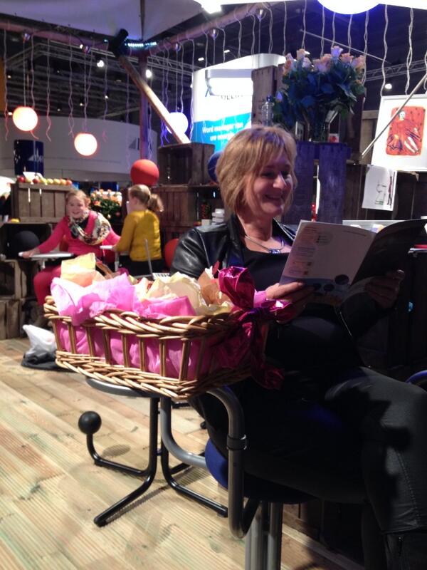 PodiumtBeest's tweet photo. In de stand van #globetree op de #contacta http://t.co/syfegWv9tU