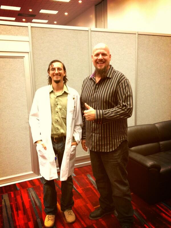 sabbasaun's tweet image. Not chasing just smil'n 4 me @jeffallenlive @unsafescience #carchasers @SEMASHOW #sema  #sema2013