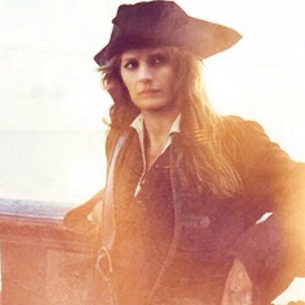 immazinaman's tweet image. VOTE Stana Katic 4 #dramaticactress for the #PeoplesChoice because she's an amazing actress&amp;amp;wants 2 b a pirate :)