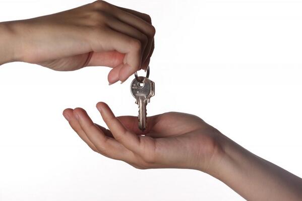 KEYBOXCHILE's tweet photo. Nunca salgas de tu casa sin tus llaves, quedarte fuera de tu hogar puede incluso perjudicar tu vida. http://t.co/E4vBGVXYLT