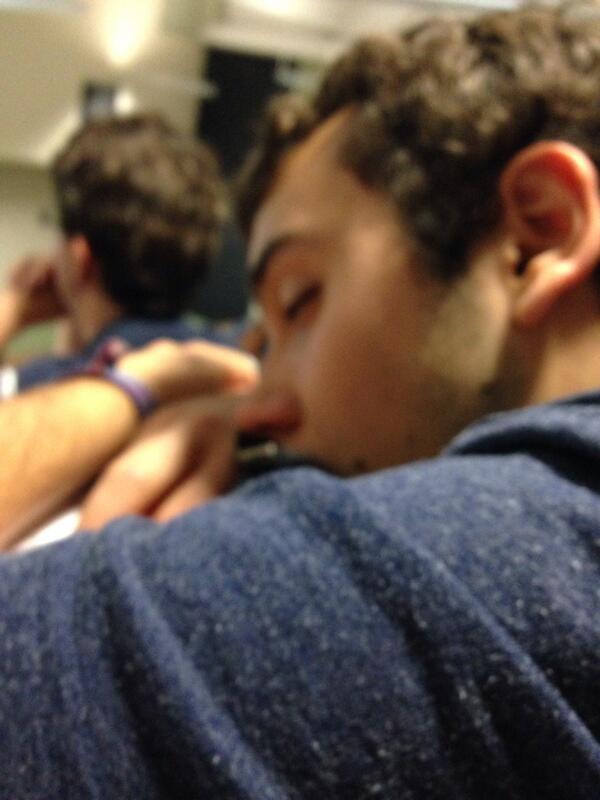 RobertCarroll95's tweet photo. @pakyoll displaying his never waning love of materials science. http://t.co/Dkllv8ho5A
