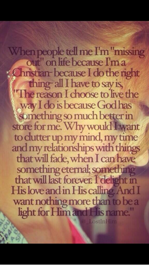 FOFMercy's tweet image. Come check out FOF every Friday in the Chapel at 7:30! Free food &amp;amp; a great way to grow closer to God 😊