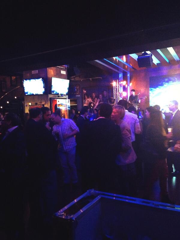 Oyeproducciones's tweet photo. En este momento en evento de Fox Sports en @HardRockChile http://t.co/upBZhukZ3A