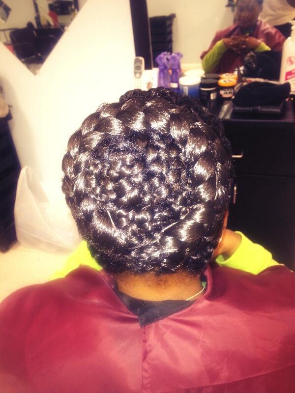 fatimaleaticia's tweet photo. By fatima African hair braiding/leaticia http://t.co/wUOWVD1M68