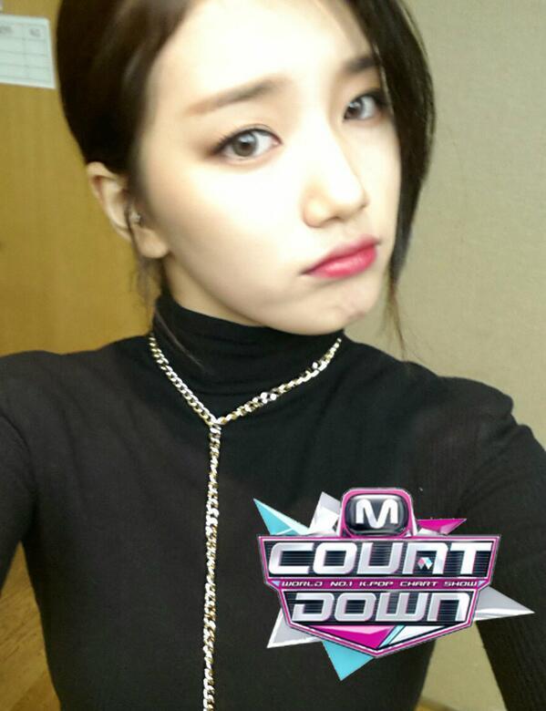 OfficialMwave's tweet photo. #missA #Suzy looks Beautiful on #MCD backstage~! http://t.co/66vmqmz478 http://t.co/kDAwwmKFCO