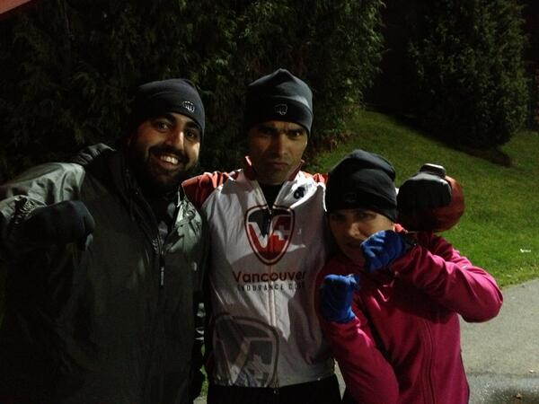 vanendurance's tweet image. Toques say it all ... PUNCH IT! @coach_PC @maheepD @birwinator #YBBIB #trackwednesday