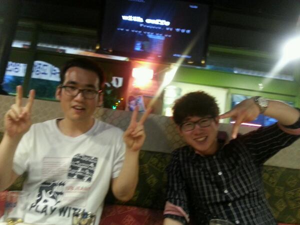 changhoon79's tweet photo. I had a good time with my friend. ^^ http://t.co/FpbsLc8fJh