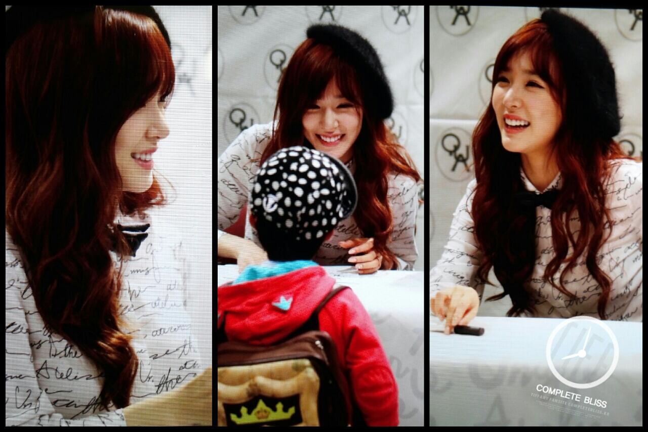 [PIC][07-11-2013]Tiffany xuất hiện tại buổi fansign cho thương hiệu "QUA" vào chiều nay - Page 4 BYdKaw8CMAEwSmh