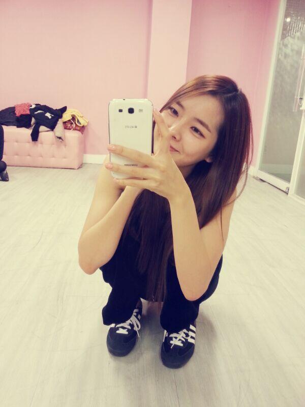 BYdS5i-CQAAf1dh.jpg:large