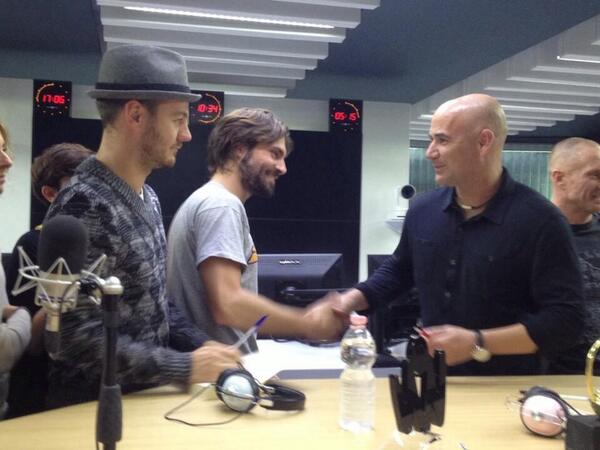 federusso80's tweet image. Leggerissimamente fan. #Agassi