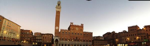 sodiumdesign's tweet image. Piazza il Campo in Siena Italy #clemsonarchitecture