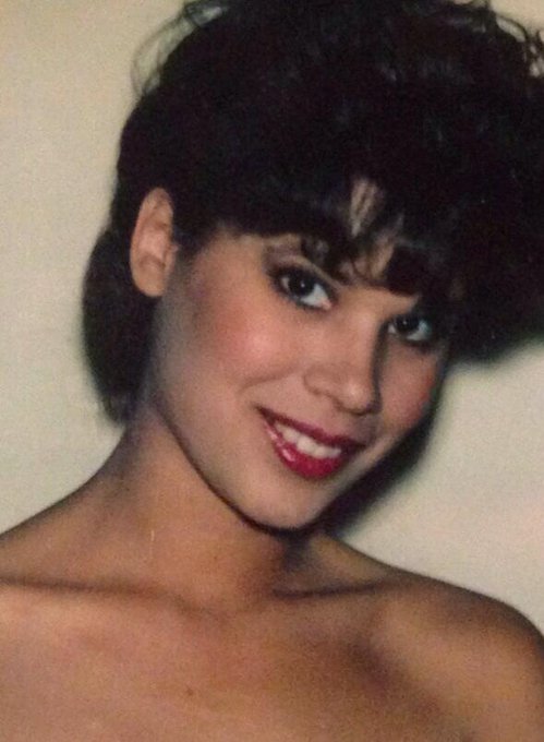 One more throwback ...ah to be young again! http://t.co/HlXVWyOFjK<a href="/tag/onetinsoldier"class="tags"><span>#onetinsoldier</span></a>