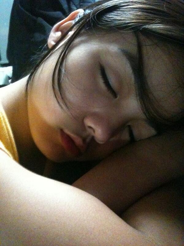 MichelleRyu16's tweet photo. TULOG PA TEHH? http://t.co/UioLy6Wow1