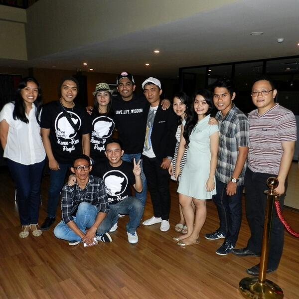 mapemarfel's tweet photo. @baim_betran @GaBy3007 @Bro_Edward @Riyanti_Paulina @loverahayu @Acel32officiaL @JuinoRobert @Helmi_Ronaldo http://t.co/tla2E8qfiZ
