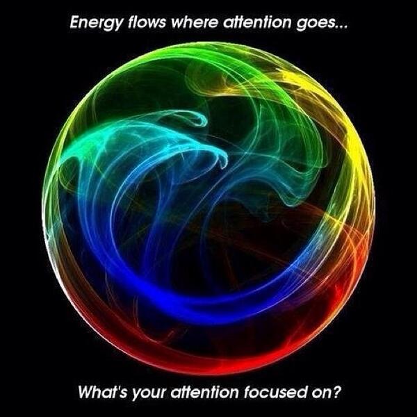 CaroFlow_'s tweet photo. Whats your attention focused on? http://t.co/evnYYY6dmI