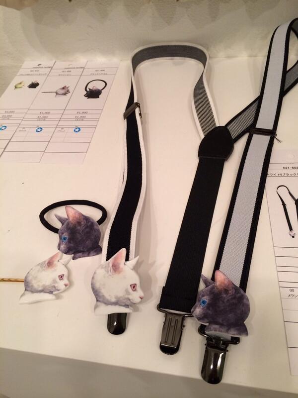 白黒ニャンコは雑貨も豊富よ！ #メラントリックヘムライト #ヒグチユウコ