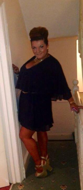 xolooeyox's tweet photo. Glitter heels 👠 @Friend_of_Heels #glamour #essex 🎀💋👠 http://t.co/AgJ8LP2e1p