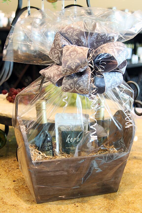 LeaningLadder's tweet photo. Looking for the perfect gift this season for your family and friends? Why not get them a Leaning Ladder gift basket! http://t.co/RvLX9g6YiT