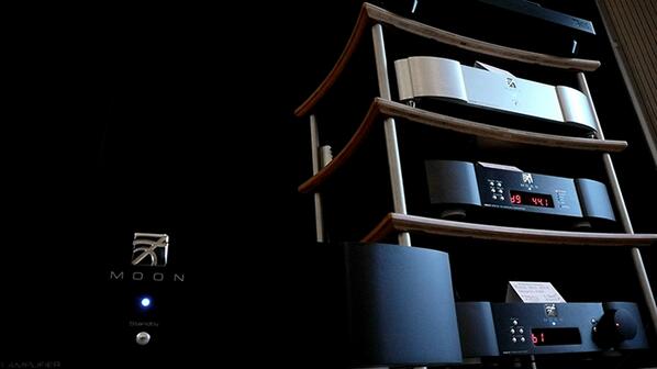 Simaudio's tweet image. Great show last week-end in Toronto #Taves. Thanks to everyone who came in our @Simaudio rooms !!!