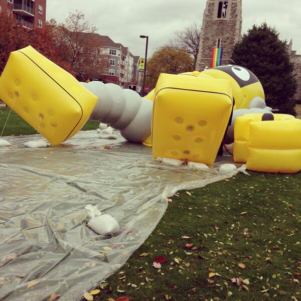 StamfordDowntwn's tweet image. Join us today at Latham Park(BedfordSt) at 12n for the #UBSParadeSpectacular press conf.&amp;amp; check out the new balloon!