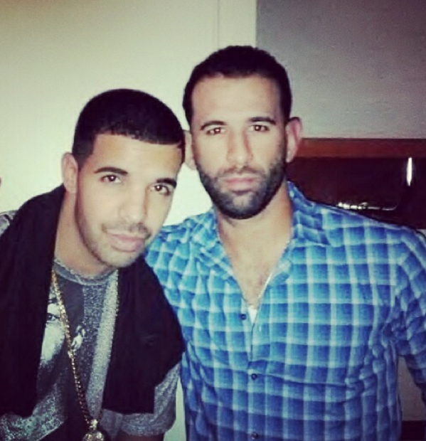 jaysinsideout's tweet photo. Two beauties repping TDOT http://t.co/Ck8TdkeeCP