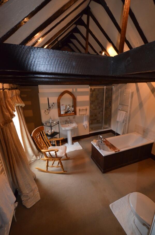 Wow! How about this for an ensuite?  One of The Hall's rooms. Available for lease in 2014 through <a href="/struttandparker/">Strutt & Parker</a>