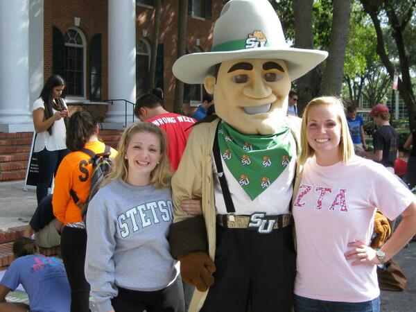 johnhenry2112's tweet photo. Spent today with JohnB taking pics Find yours at Stetson Career Development Fbook, like/tag for gift card contest! http://t.co/r5iZvLzmAS