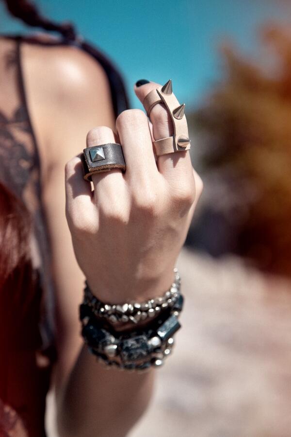 FactoryLA's tweet image. Great having a visit from @jakimac at the store today! Stop by the store to grab some of her awesome accessories.