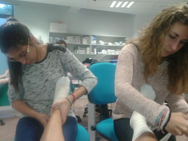 JfMirete's tweet photo. Verse rodeado de estas bellezas...@Alejandra_cl9 @NuriaOrts http://t.co/InwSTUWe83
