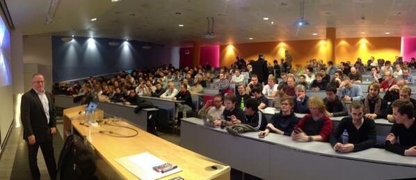 ingridod's tweet image. @BrendanEich is ready to give a talk to @framsia #javascript meetup in oslo - lots of excited people!