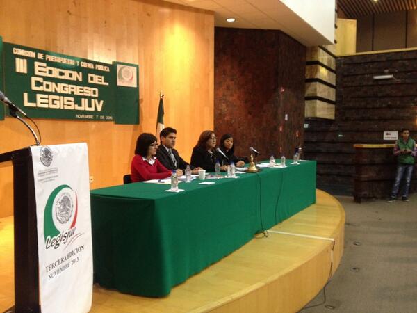Legisjuv's tweet photo. Diputada @NormaPonceO #LEGISJUV3 en mesa directiva gracias por su participación!! http://t.co/FRZYLE5G27