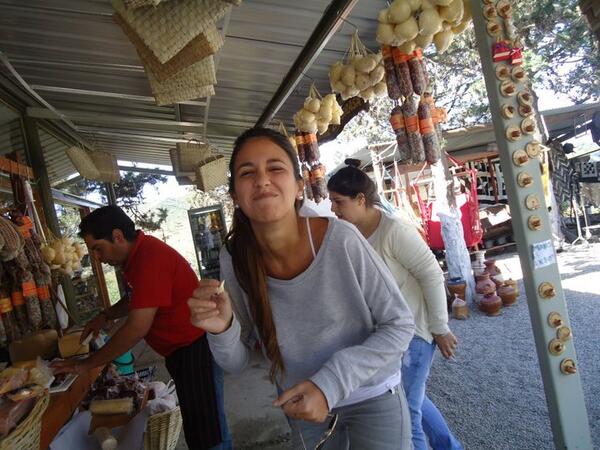 RoccuzzoPaula's tweet photo. Jajaja probé todos los quesitos del puestito!!! http://t.co/P4qAlUY5qM