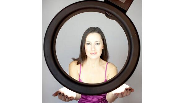 #Sweep Sponsored by #DVEStore! #Free Diva Ring Light Enter Here: goo.gl/RcKsRS