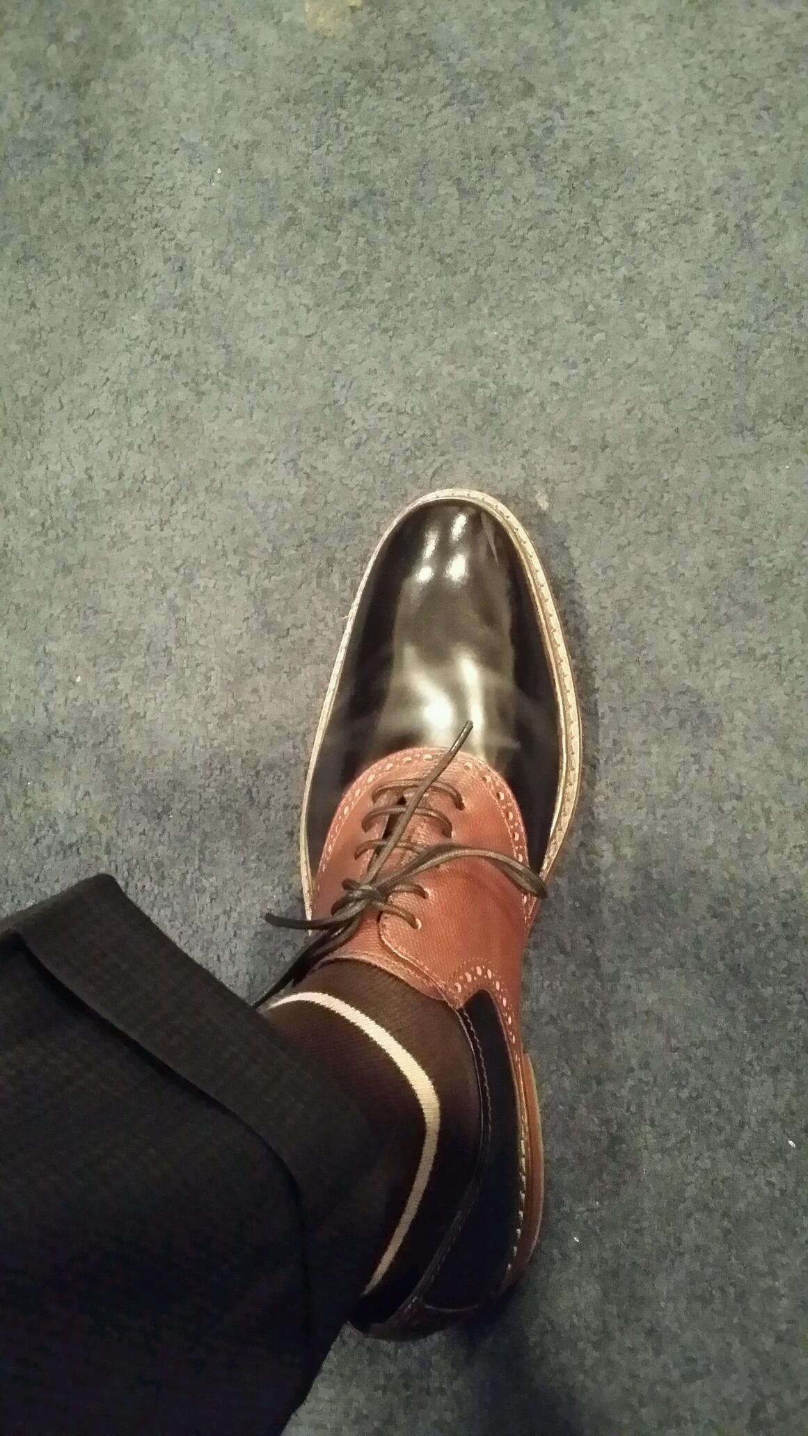 Cole haan shop vibram sole