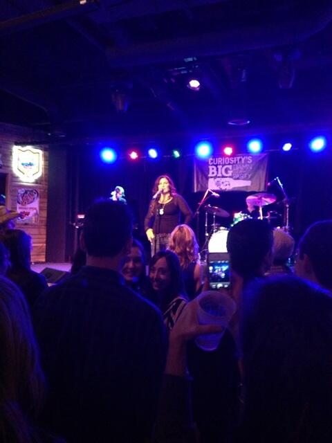 LD_Campbell's tweet photo. Jo Dee Messina is back!!! http://t.co/v9TWY6WHHb