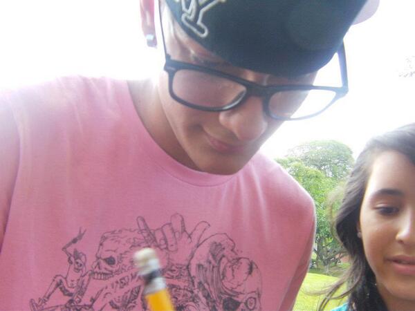 Hoy esta de cumpleaños lo mas hermosoo.. te adoro gigante Julio <3 @SnakeeNeoclas Que dios te bendiga #NeaForever