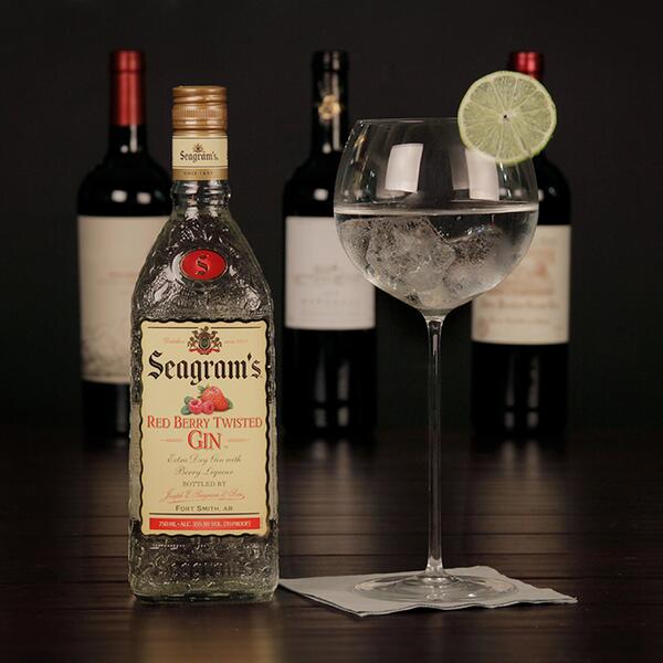 SeagramsGinUSA's tweet photo. Tonight Olivia's going to need a stronger drink ... #Scandal http://t.co/rXa7jFsyam