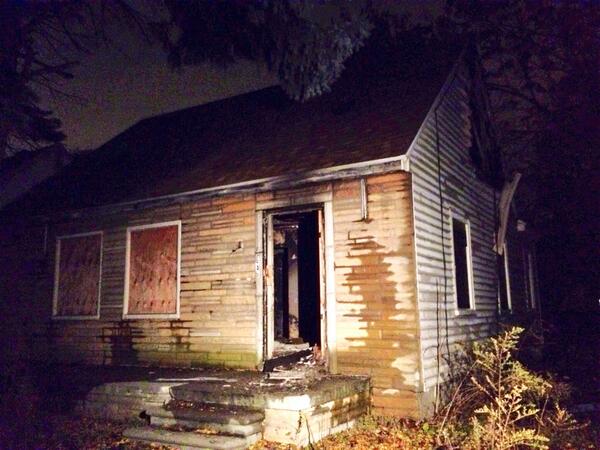 Andy Choi on X: "@Eminem's childhood home caught fire tonight. The house is  featured on the cover of The Marshall Mathers LP 2. http://t.co/eDPNiBqnup"  / X