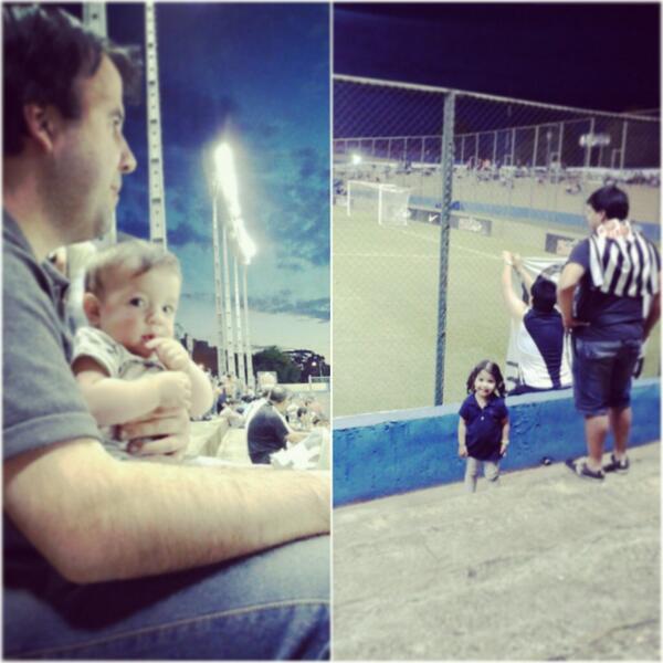 rovertua's tweet photo. Ellos felices..@ramongonzen http://t.co/K6ErRD2AkL