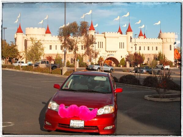 Indrus's tweet image. Cruising Castles.  Is this the start of Castle Lyft?  #LyftSac