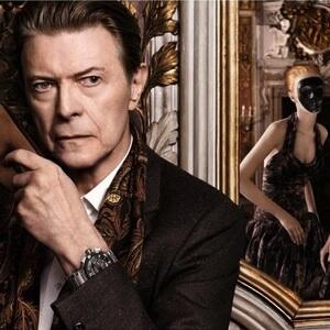 glamour_ru's tweet photo. Премьера! Дэвид Боуи и Аризона Мьюз в музыкальном видео Louis Vuitton - Glamur http://t.co/kTzVsRCO43 http://t.co/gKGc9EgC9h