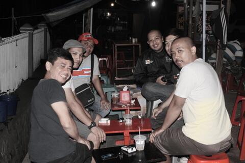 makasih nih om2 dari <a href="/slbandung/">SL Never Die Bandung</a> udh nongkrong d <a href="/SosisJebred/">Kedai Sosis Jebreeed</a>