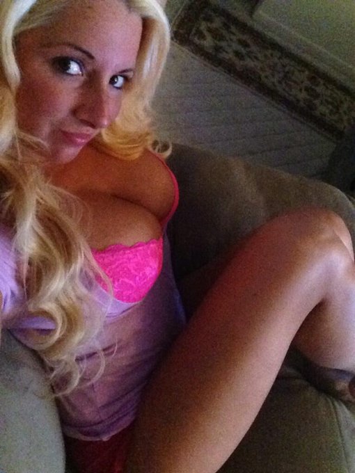 Happy happy #FriskyFriday everyone! @Playboy @PlayboyMagSA @PlayboyAUSNZ @PlayboyDotCom @PlayboyPlus<a href="/tag/friskyfriday"class="tags">#FriskyFriday</a><a class="tags" href="/tag/playboy">@playboy</a><a class="tags" href="/tag/playboy">@playboy</a>