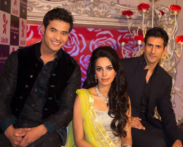 mallikasherawat's tweet photo. My two handsome suitors Karan and Vijay,tonight the final decision will be made...#BacheloretteIndia @LifeOKTV http://t.co/FDuycJphDB