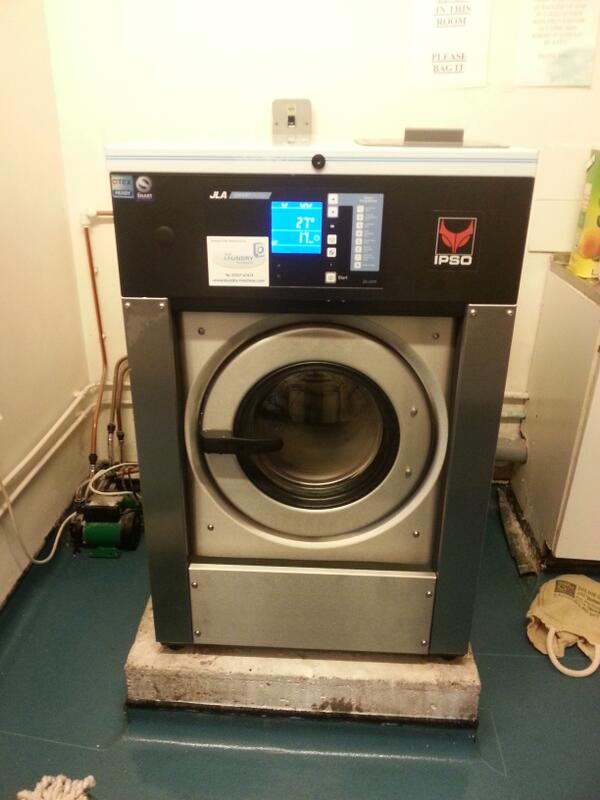 justlaundry's tweet photo. New energy efficiant commercial washing machine. Working hard in a midlands care home. @justlaundry http://t.co/7yoEShgF2z