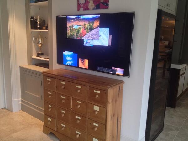 hh_archive_2019's tweet image. #LiveInstall ..Family Room with @SamsungTV @CurrentAudio speakers and hidden sub #iPadControl @JustAddPowerHD