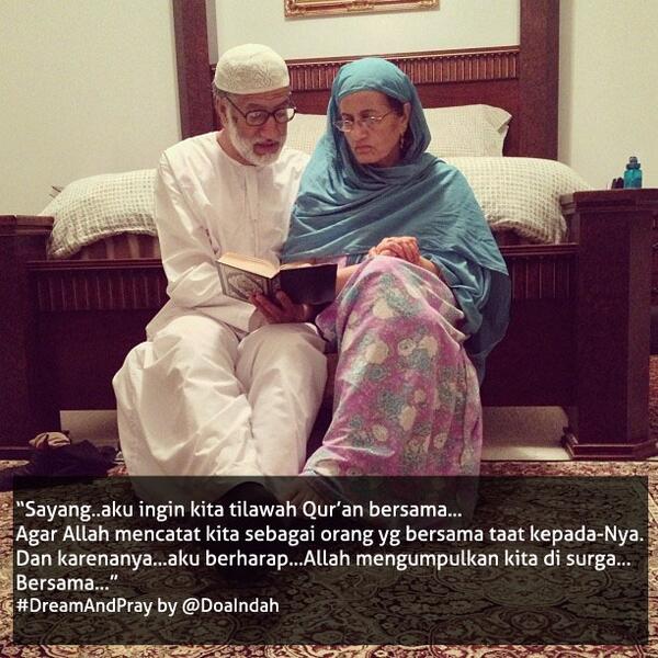 WinonaRofar's tweet photo. "@DoaIndah: Hal terindah dlm pernikahan:kau &amp; dia bisa beribadah bersama ll #DreamAndPray http://t.co/zKlZJQODuj"
