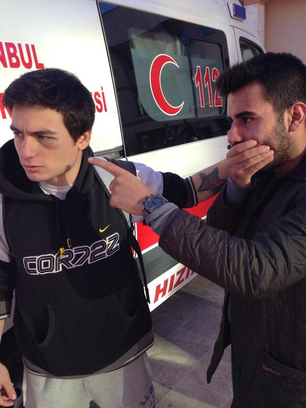 Takimimiz turnuvada kazandigi mac ile 3. Oldu. Macta aldigi darbe ile sakatlanan kaptanimiz <a href="/Cgkn_/">Cagkan Ineroglu</a> gecmis olsun.